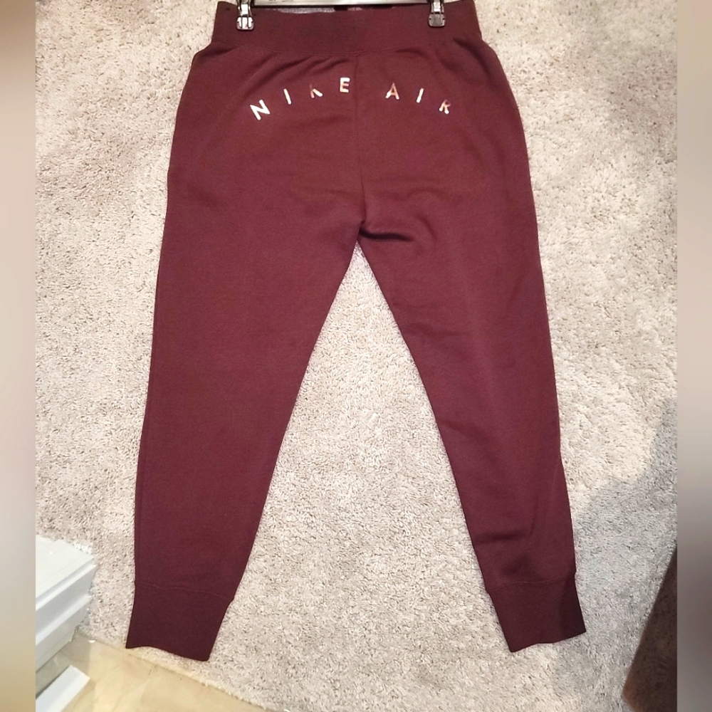 Womens Nike Sweatsuit